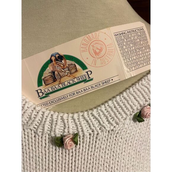 Baa Baa Black Sheep Handmade in Australia White V-Neck Short Sleeve 100% Austral - Picture 12 of 12